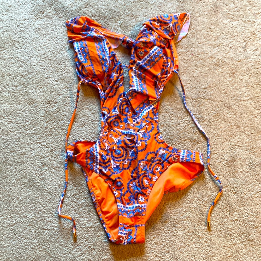 One piece bathing suit